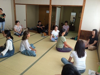 アメンティ－への道